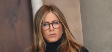 Rá sem ismersz? Így néz ki a csodatestű Jennifer Aniston smink nélkül, a tengerparton készült a fotó