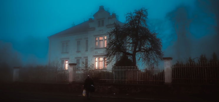 Elkelt a hírhedt baltás gyilkos félpanziója, ahol szellemjárásokat is tartanak