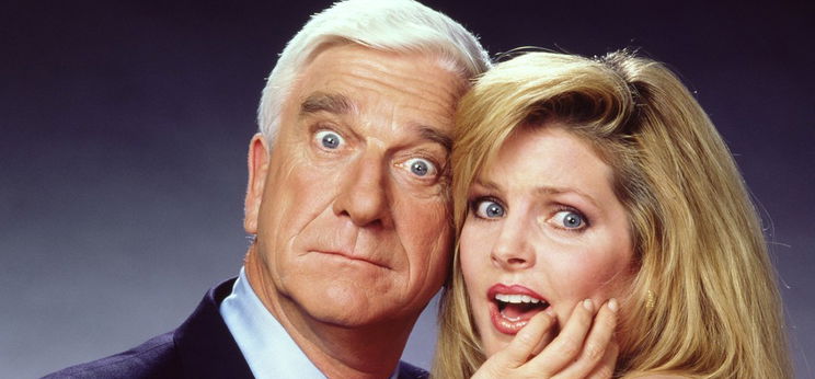 Döbbenet: szinkron nélkül beszélt magyarul Leslie Nielsen, a Csupasz pisztoly-filmek legendás színésze, és minderről videó is van