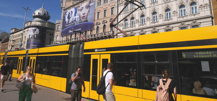 Rendkívüli: kiderült, mi okozta a Boráros téri villamosbalesetet