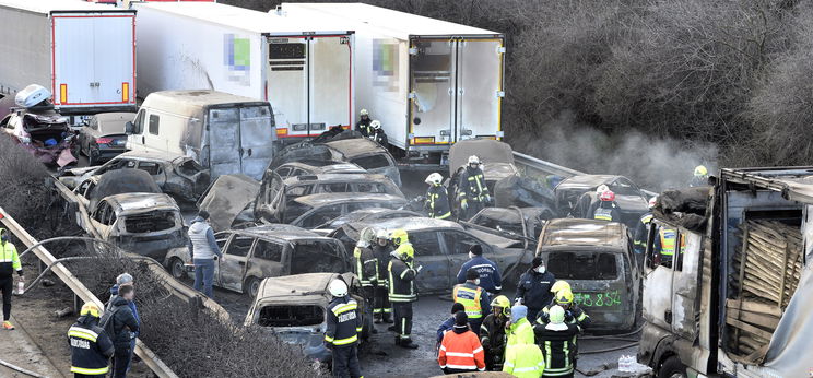 Több van az M1-es autópályán történt tömegbaleset mögött, mint gondoltuk – a szakértő mindent leleplezett