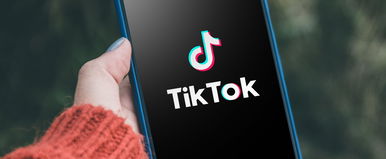 Belehalt egy tini a veszélyes TikTok-kihívásba, amiben vény nélküli gyógyszereket adagolnak túl