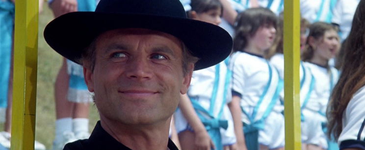 Mit keres országunk zászlaja Terence Hill híres filmjében? A válasz egyszerre meglepő és vicces