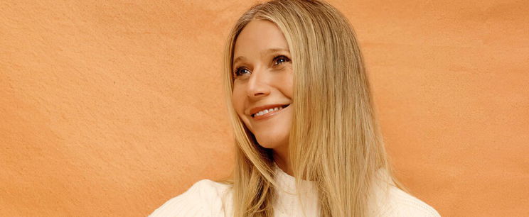 Gwyneth Paltrow átlátszó ruhája alá nem vett fel bugyit, milliók látták ezt a videót már