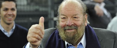 Bud Spencer magyarul beszél ebben az elfeledett videóban, üzenete az egész országnak szólt