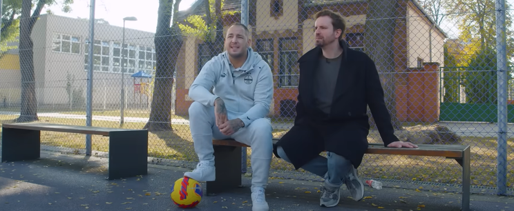 Curtis lesöpörte az asztalról a tüntetés szervezőit: esélyük sincs a rapper kemény szavaival szemben