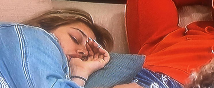 Kicsinálja a nézőket az ujját szopizó villalakó, tömegesen pusztítják az agysejteket az RTL ügyeletes bazári majmainak bizarr szokásai