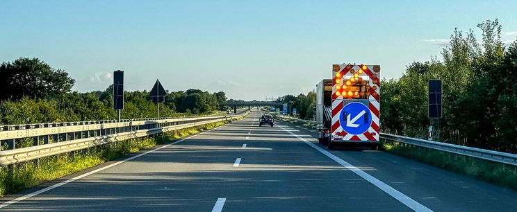 Satufékkel büntetett egy őrült ámokfutó az M7-esen, súlyos tragédiát okozhatott volna a felelőtlensége