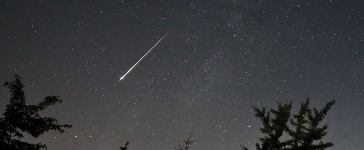 Szemkápráztató, mégis rémisztő égi jelenség szelte át az eget Magyarország felett az éjszaka folyamán 