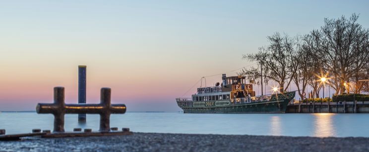 Csodálatos időt fogtak ki mára a Balatonozók, de vége a gyereknapnak: jön a zivatar – részletes időjárás-előrejelzés