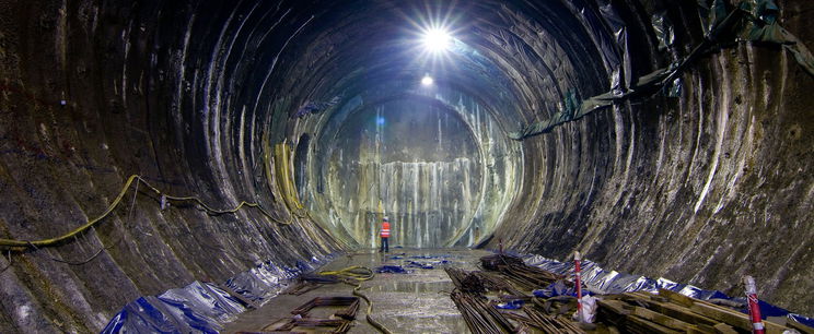 Lebontotta a háza falát, egy több ezer éves ókori civilizációt talált mögötte