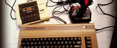 1 forintról indult a Vaterán az ősöreg Commodore 64, elszabadult a licitálás, már ennyinél tart az ára