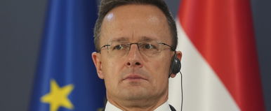 Szijjártó páros lábbal szállt bele Ursula von der Leyenbe