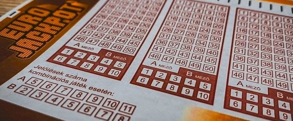 Eurojackpot: egészen rendkívüli ez a sor, 35 ezer millió forintot ért
