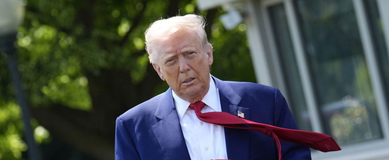 „Katasztrófa" – Trumppal törölte fel a padlót a világhírű megmondóember