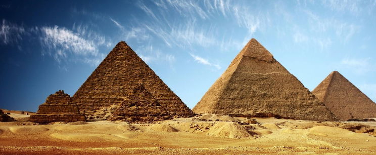 Rendkívüli bejelentés, az egyiptomi piramisok alatti óriási objektum eredete felrobbantja a tudományos világot	