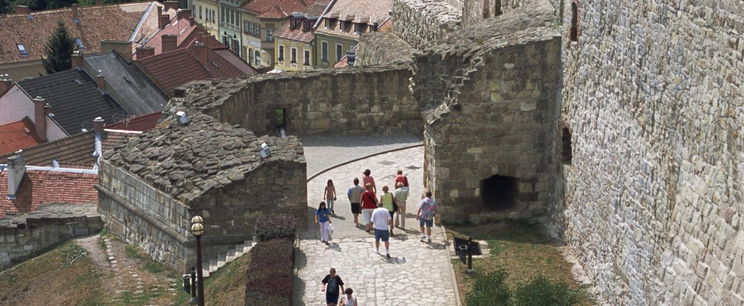 Kettévágtak egy magyar várat, rendkívüli oka volt