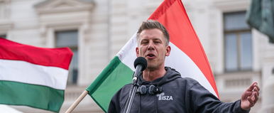 Végre kiderült, ilyen kapcsolatban áll az egyik leggazdagabb magyar a Tisza Párttal