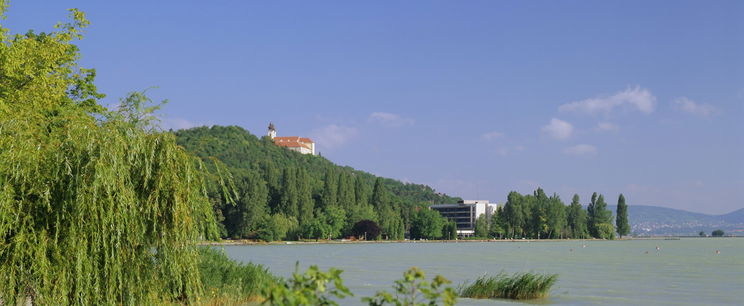 Külföldre viszik a Balaton egyik fő látványosságát, zokognak a magyarok