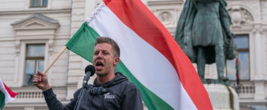 Rögtön az indulásnál beleköptek Magyar Péter levesébe, váratlan esemény zavarta meg az Erdélybe induló pártvezért