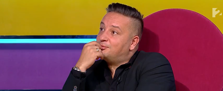 Intim dolgot mutatott LL Junior a színpadon, nagyon ciki