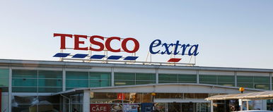 Gigantikus méretű, elhagyatott Tesco ajtaját nyitották ki, megdöbbentek attól amit bent találtak