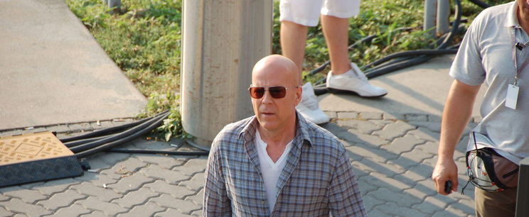 Váratlan helyen tűnt fel Bruce Willis, felvétel is készült róla, senki sem számított rá