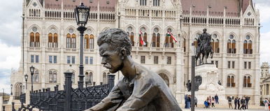 Végig hazudtak József Attila haláláról, megdöbbentő új fejlemény írja át a költőfejedelem végzetéről szóló híreszteléseket