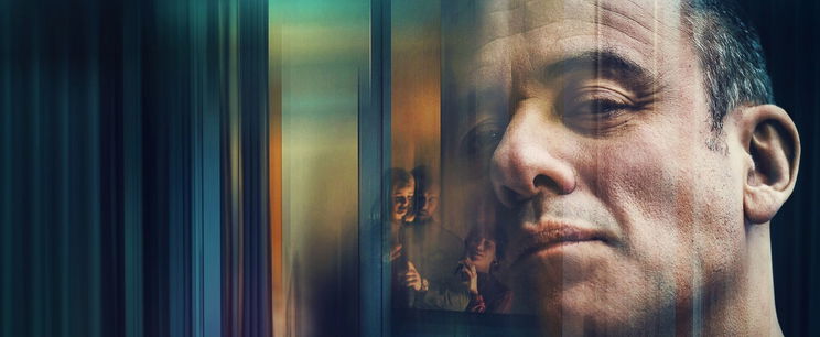 A Netflix egyik legsunyibb thrillere, ahol a gonosz nem kiabál, csak kopog