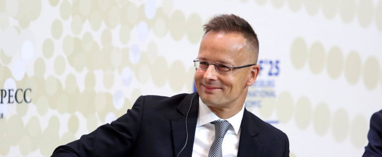 Ütős produkció Szijjártó Pétertől, ez a csomagtartós előadásra is köröket ver