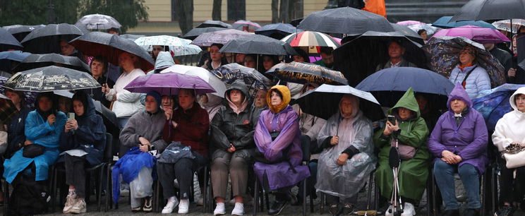 Kimondták az országrész nevét, itt esik a nyakunkba csapadék kedden, lehet készülni máris? Részletes időjárás-előrejelzés