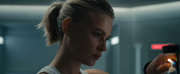 Zárt ajtók, titkok és egy anya bosszúja – brutális thriller a Netflixen egy elrabolt gyerekről és egy ex-katona harcáról