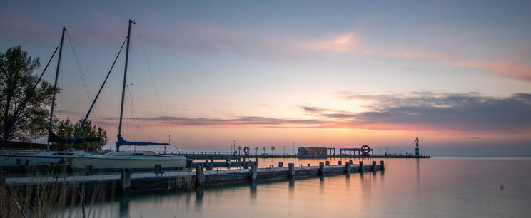 Teljesen kihalt a Balaton, rendkívüli videó terjed az online közösségi oldalakon?