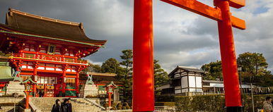 Világsiker, négy magyar szó került több ezer japán ruhájára, és a különleges felirat igazi kultúrkincs lett