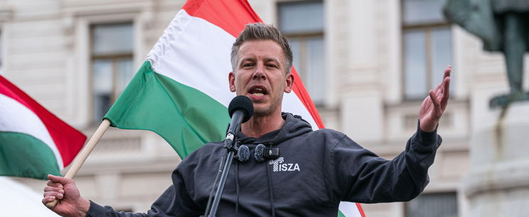 Döbbenetes kép terjed Magyar Péterről, a Tisza Párt vezére felismerhetetlen