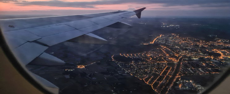 Így vernek át a légitársaságok, mutatjuk a trükköt amivel tízezreket spórolhatsz