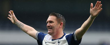 Robbie Keane máris távozhat a Fraditól, különleges telefonhívást kapott