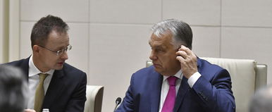 Bekapcsolva maradt Szijjártó Péter mikrofonja, döbbenetes ami kihallatszódott