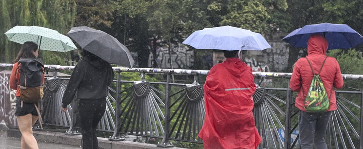 2 országrész nyakába zuhog a csapadék, felhőszakadás és jégesős sem kizárt az előrejelzések szerint? Részletes időjárás-előrejelzés