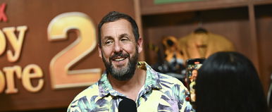 Brutális bombázó Adam Sandler felesége, alig áll a nyilvánosság elé azt gondolnád, közben minden filmjében látod