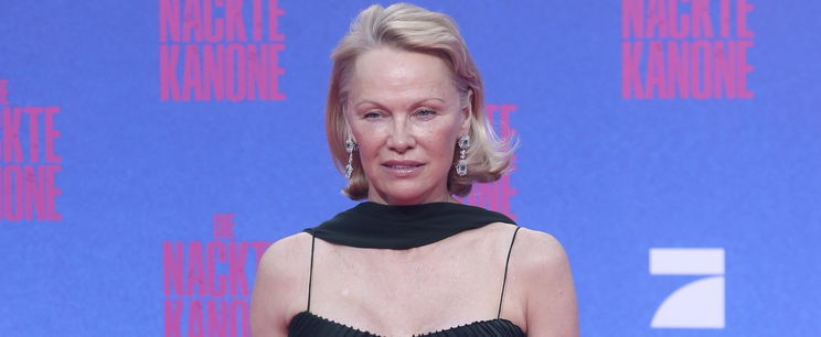 Hátborzongató felvétel terjed Pamela Andersonról, megfagyott a levegő körülötte