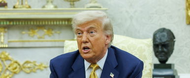 Trump otromba kéréssel állt elő a Putyinnal való találkozója előtt, az orosz elnök alig tudhatja abbahagyni a nevetést