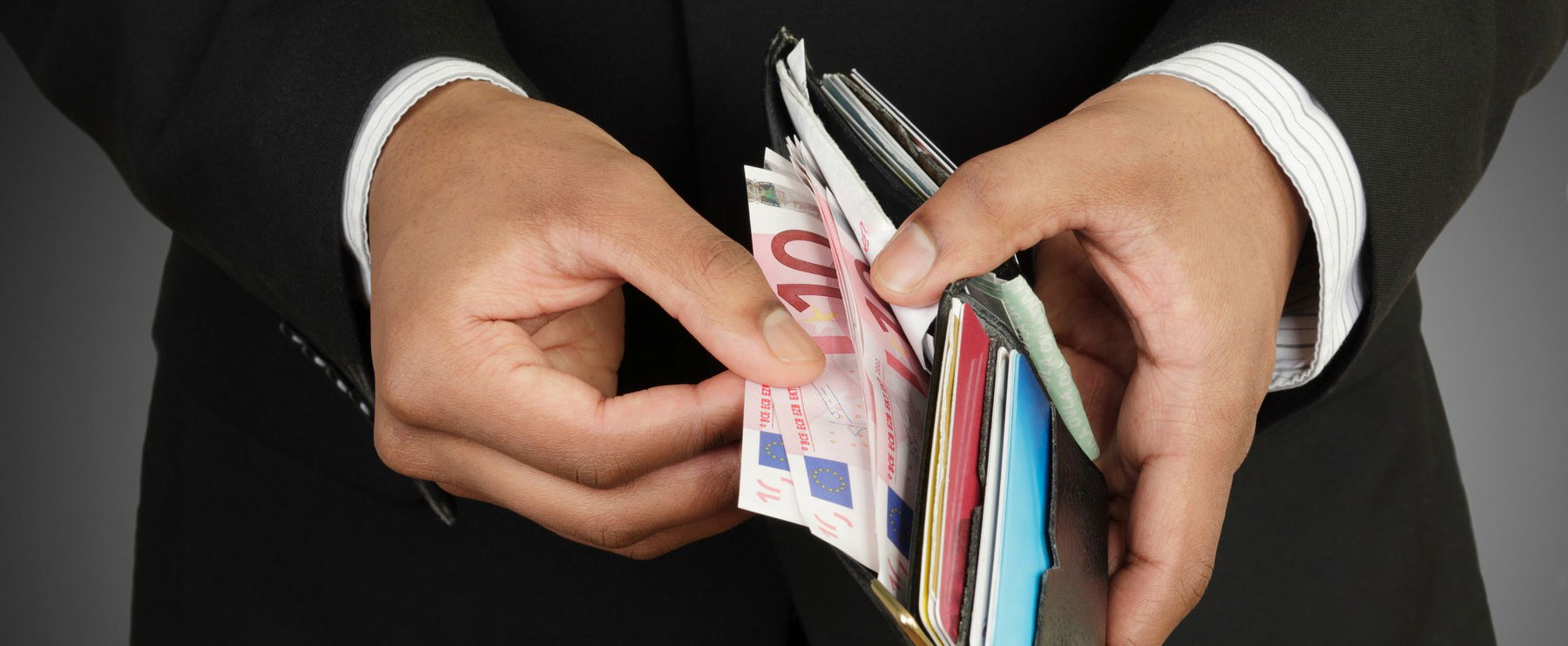 Brutális szabályokat hozott egy étterem, 40 ezerrel lett több a számla