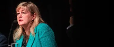 Három szóval alázta meg Schmidt Mária Magyar Pétert, így még soha nem szóltak be a Tisza első emberének