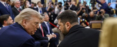 Trump megmutatta Zelenszkijnek a Fehér Ház titkos szobáját és az ukrán elnök rögtön megbánta, hogy betette oda a lábát