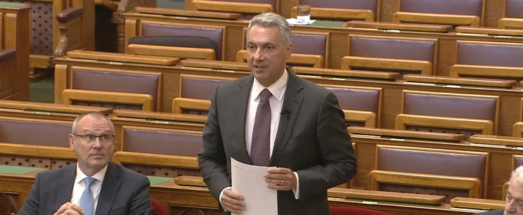 Lázár János bedobott egy váratlan számot és rögtön magára haragította fél Miskolcot