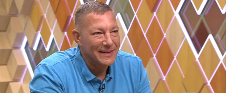 Hatalmasat villantott az Ázsia Expressz sztárja, magyarok milliói tudták meg, hogy kilátszik a legintimebb testrésze
