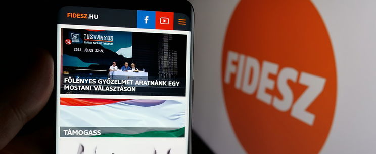 Itt a Fidesz válasza a Macskás Fadísz nevű szlogenre, ők is csináltak egyet, váratlan poszt jelent meg Kocsis Máté oldalán