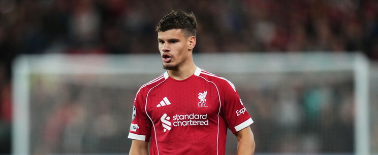 Kerkez 200 milliós csodaautóval bukott le, mindenki döbbenten állt az út szélén Liverpoolban