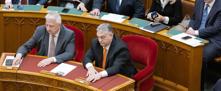 Orbán Viktor különös tanácsot adott Semjén Zsoltnak a parlamenti beszéde előtt, de a KDNP elnöke nem hallgatott a miniszterelnökre